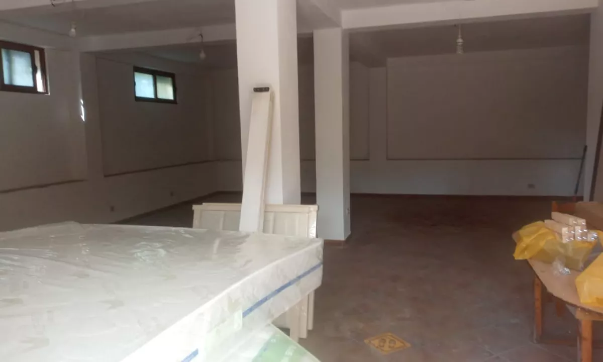 Jepet me qera magazine Shkoze/500 euro