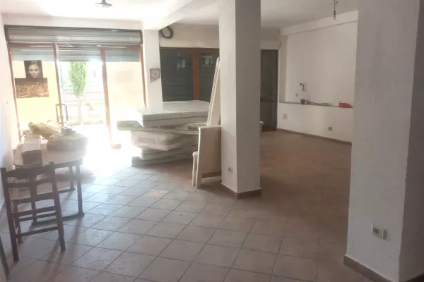 Jepet me qera magazine Shkoze/500 euro