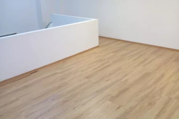 Jepet ambienti me qera Rruga Barrikadave/600 euro