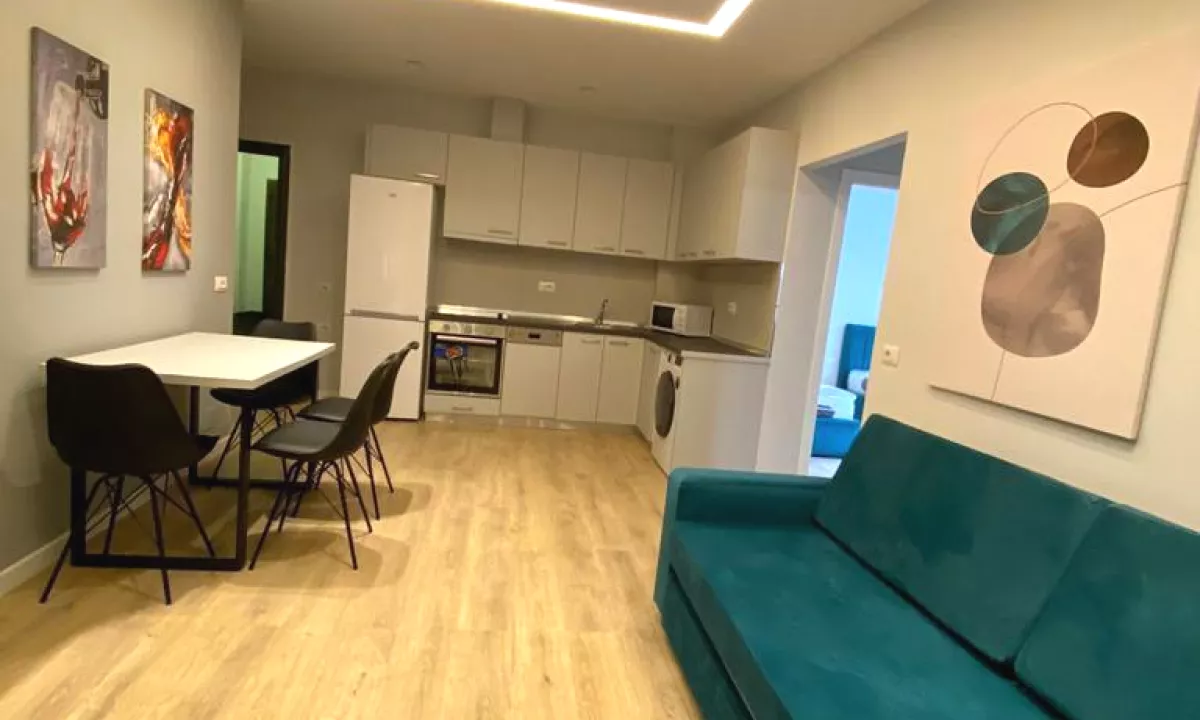 Shtepi me qera Apartament ne Tirane, 2+1, Mobilimi E mobiluar, Pagesa 700  Euro.