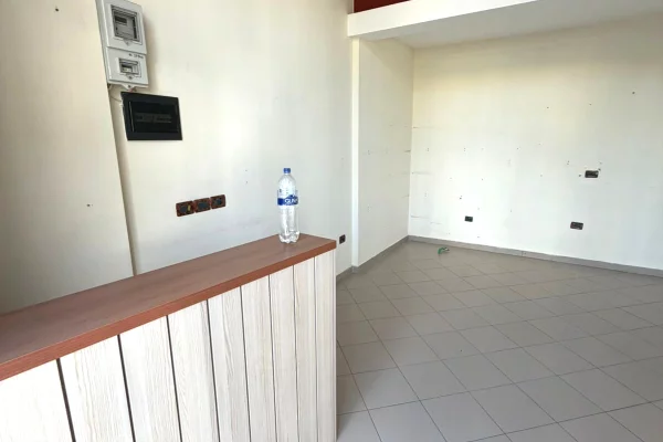 Business Property in Sale 1+1 in Tirana - 90,000 Euro