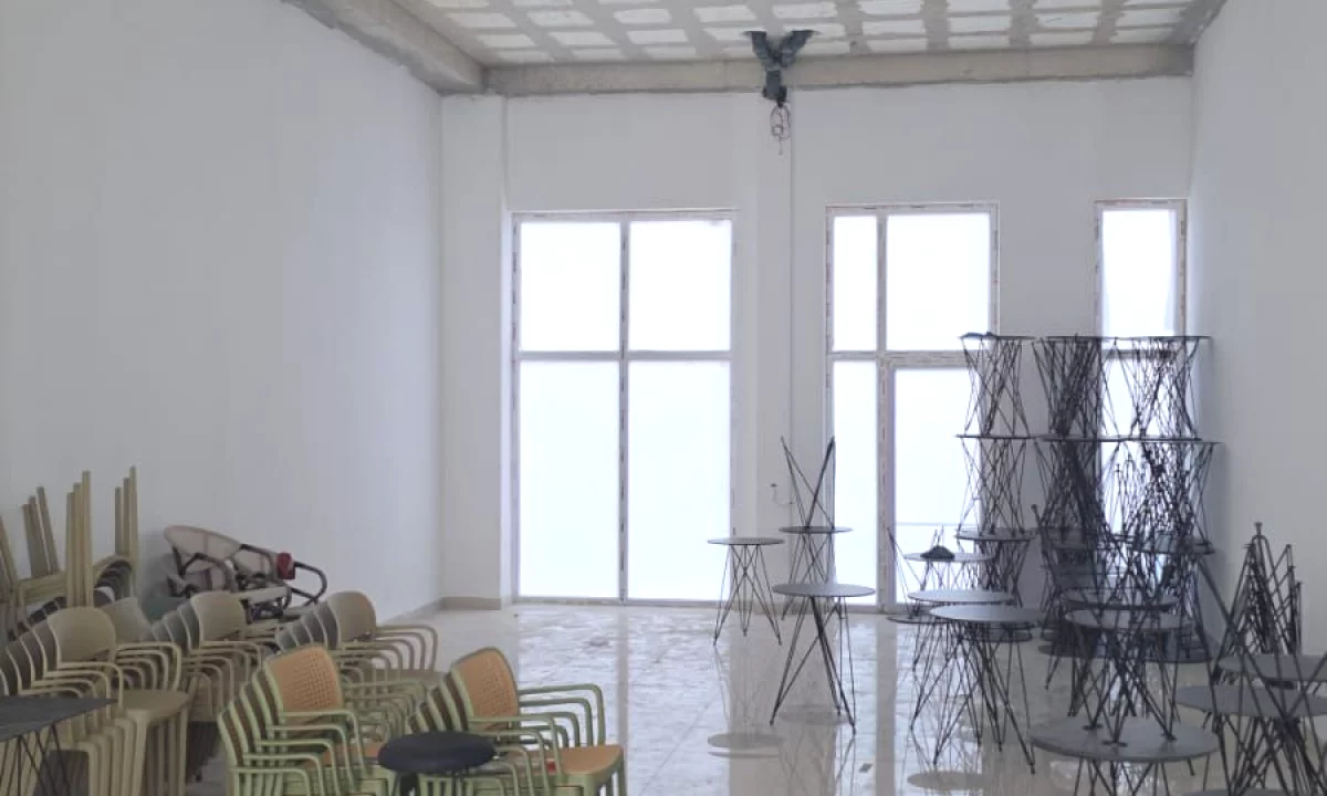 Jepet me qera ambient biznesi tek stacioni trenit /900 euro