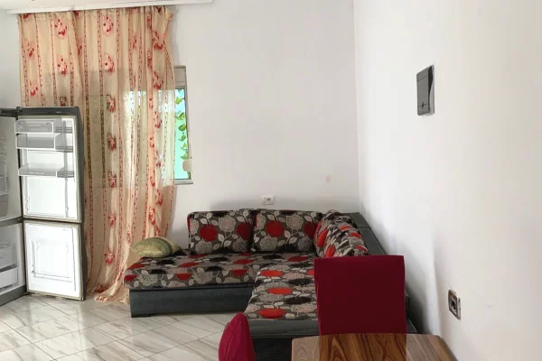 Shtepi me qera Apartament ne Tirane, 1+1, Mobilimi E mobiluar, Pagesa 37,000  Leke.