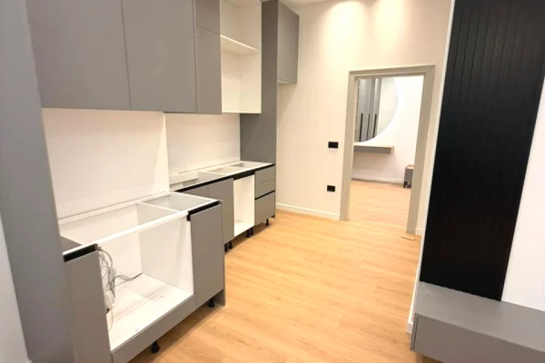 Appartamento in affitto a Tirana 1+1, Arredato