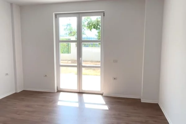 Apartment for rent in Tirana 2+1, Emty