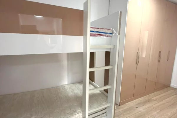 Shtepi me qera Apartament ne Tirane, 1+1, Mobilimi E mobiluar, Pagesa 800  Euro.