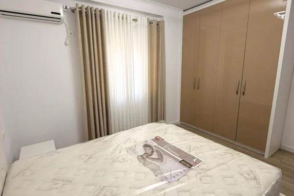 Shtepi me qera Apartament ne Tirane, 1+1, Mobilimi E mobiluar, Pagesa 800  Euro.