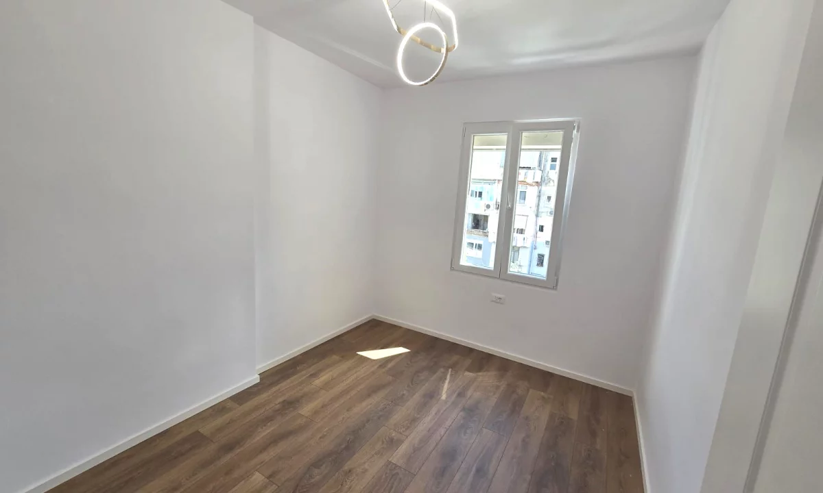 Apartment for rent in Tirana 2+1, Emty