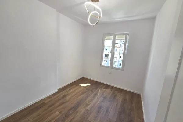 Jepet apartment me qera 2+1+2 ne Myslym Shyri /650 euro