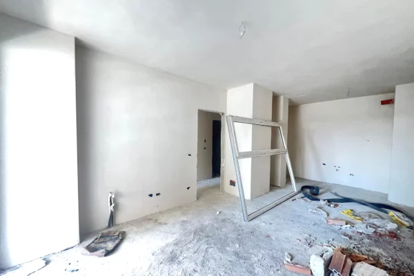 Shitet apartament 2+1 tek Univers city/115,000 euro