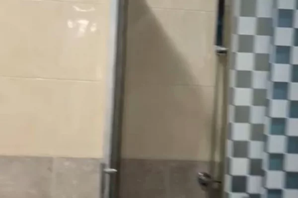 Appartamento in affitto a Tirana 2+1, Arredato