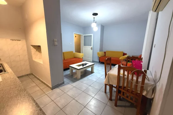 Appartamento in affitto a Tirana 1+1, Arredato