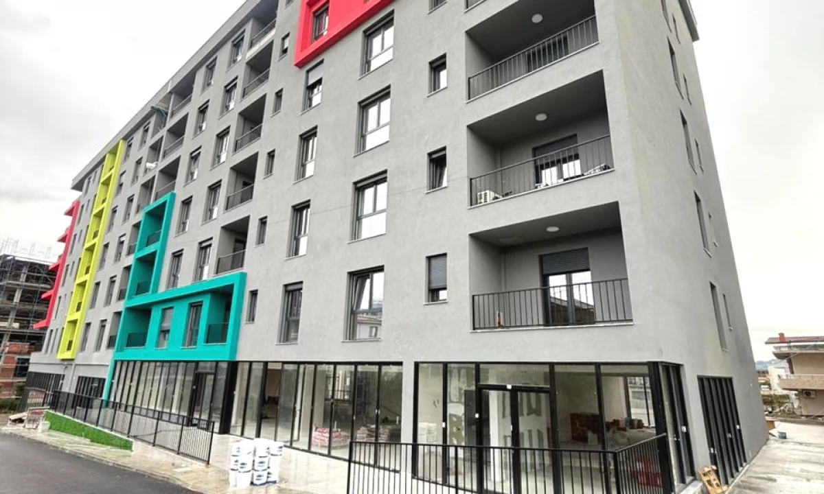 Appartamento in vendita a Tirana 1+1, Vuoto