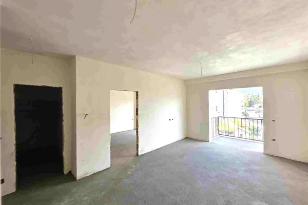 Shitet apartament 1+1 tek Rruga e Dibres/105,000 euro