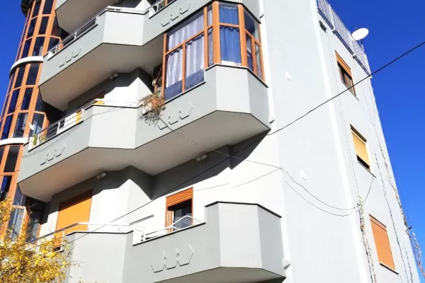 Casa in vendita 7+1 a Tirana - 730,000 Euro