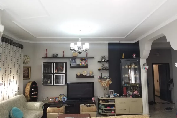 Villa di lusso in vendita a Tirana 7+1, Arredato