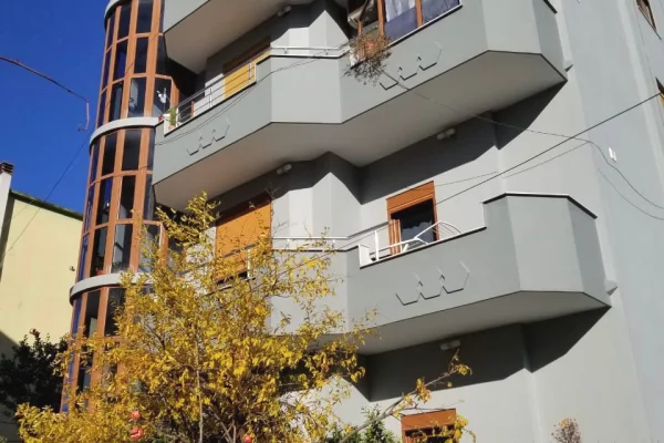 Villa di lusso in vendita a Tirana 7+1, Arredato