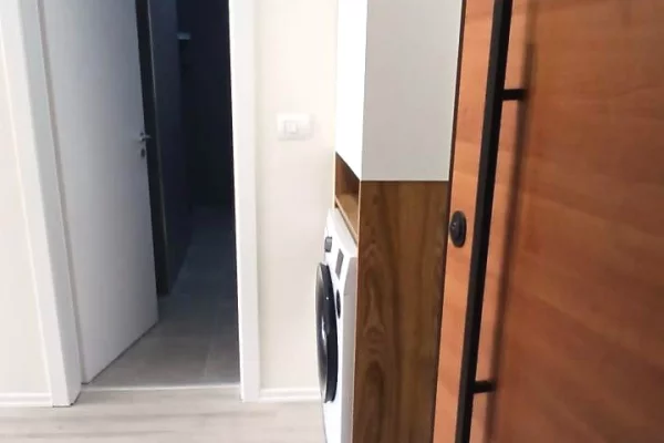 Shtepi me qera Apartament ne Tirane, 2+1, Mobilimi E mobiluar, Pagesa 1,000  Euro.