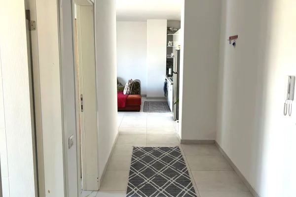 Shtepi ne shitje Apartament ne Tirane, 2+1, Mobilimi E mobiluar, Pagesa 110,000,000  Leke.