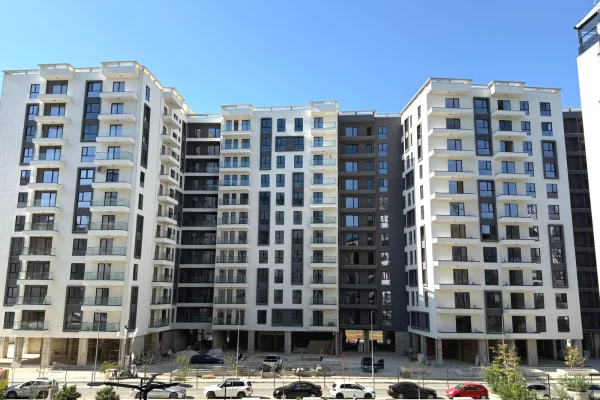 Shitet apartament 2+1 Fusha Aviacionit/166,000 euro