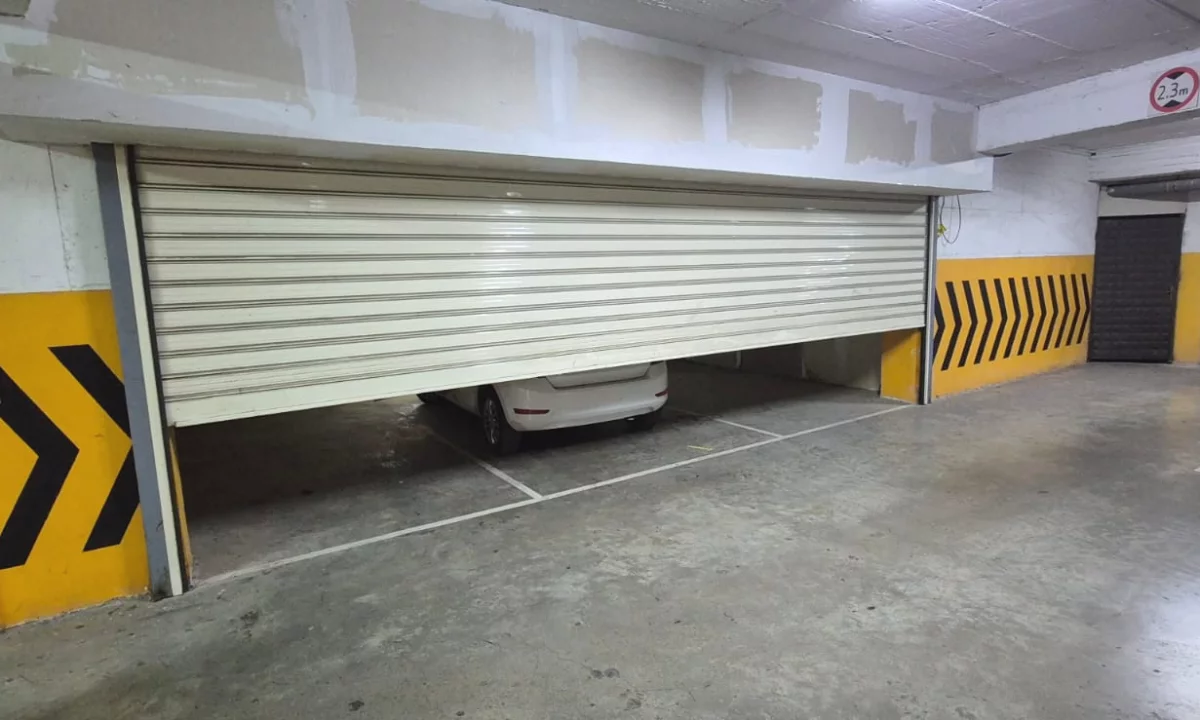 Jepet me qira garazhd/magazine tek Golden Park 3, Yzberisht