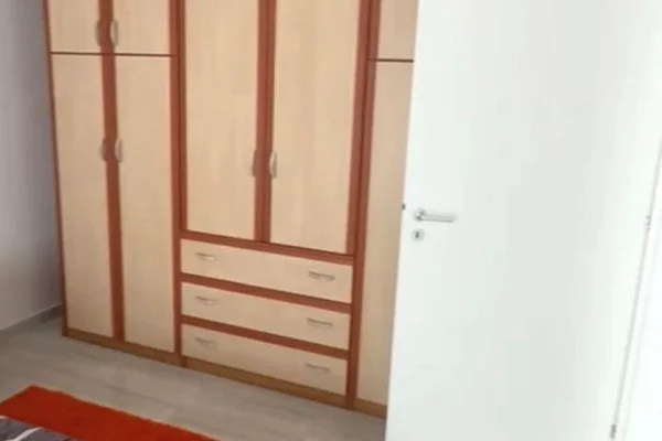 Shtepi me qera 1+1 ne Tirane - 650 Euro