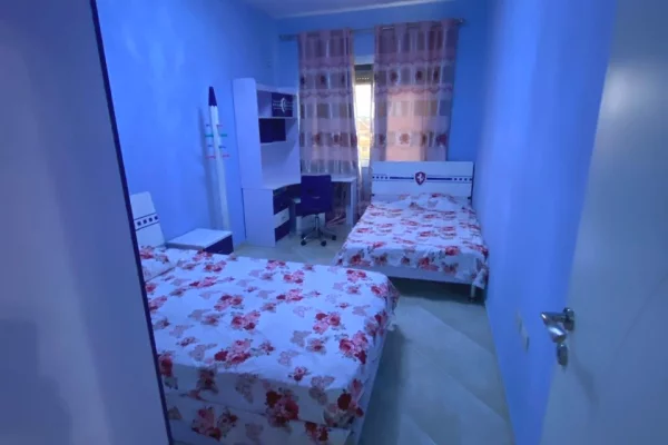 Shtepi me qera Apartament ne Tirane, 2+1, Mobilimi E mobiluar, Pagesa 40,000  Leke.