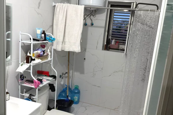 Shtepi ne shitje Apartament ne Tirane, 1+1, Mobilimi E mobiluar, Pagesa 120,000  Euro.