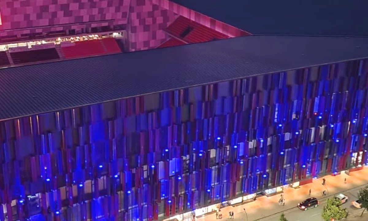 Shtepi ne shitje Apartament ne Tirane, 2+1, Mobilimi E mobiluar, Pagesa 456,000  Euro.