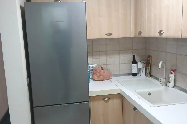 Appartamento in vendita a Tirana 1+1, Arredato