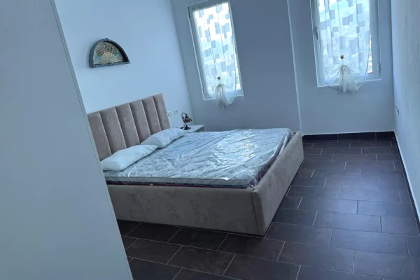 Appartamento in affitto a Tirana 2+1, Arredato