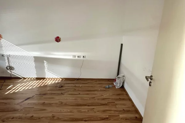 Shtepi me qera Apartament ne Tirane, 1+1, Mobilimi Bosh, pa mobiluar, Pagesa 1,000  Euro.