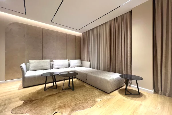 Jepet me qera apartament 2+1 tek Rruga e Kavajes/1600 euro