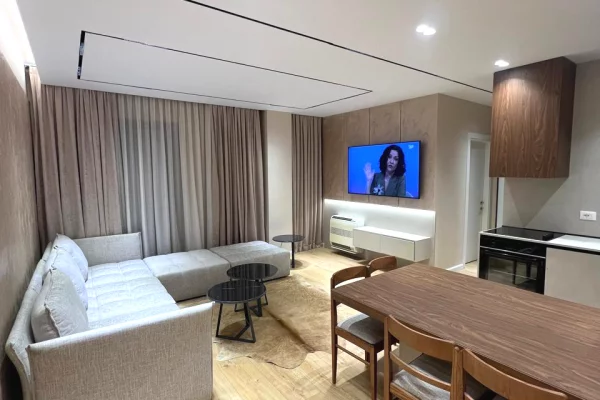 Shtepi me qera Apartament ne Tirane, 2+1, Mobilimi E mobiluar, Pagesa 1,600  Euro.