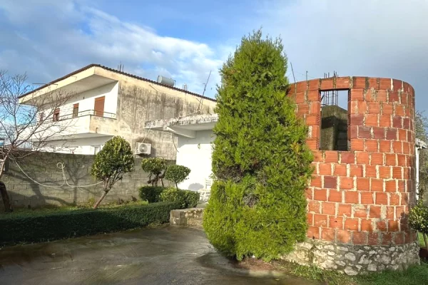 House for Rent 1+1 in Tirana - 30,000 Leke