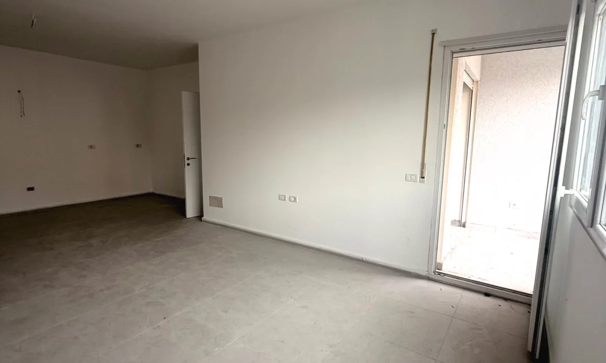 Apartment for rent in Tirana 1+1, Emty
