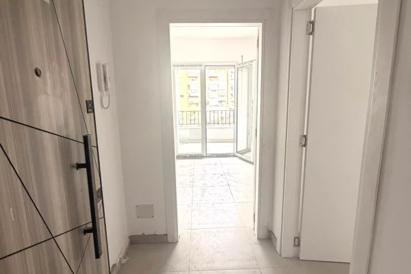 Apartment for rent in Tirana 1+1, Emty