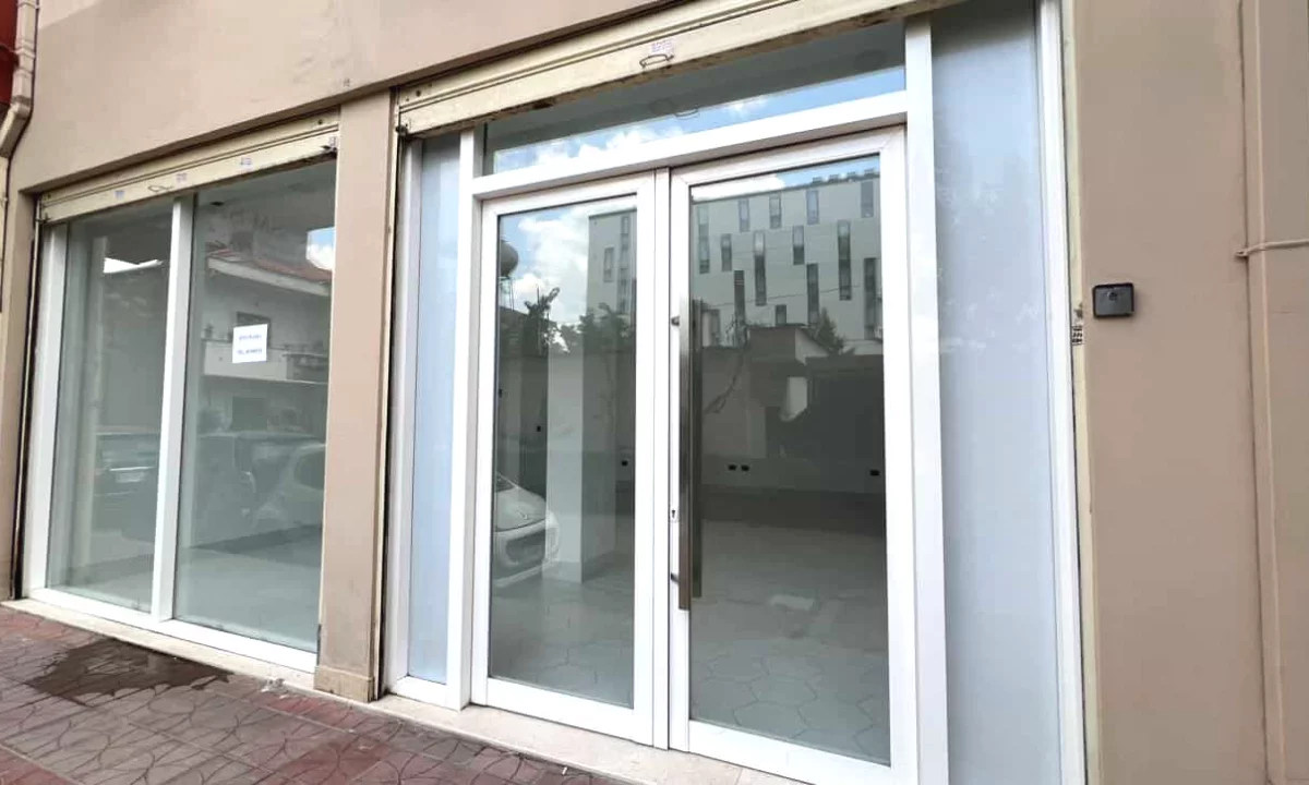 Jepet me qera ambient biznesi/50.000 leke ne Astir