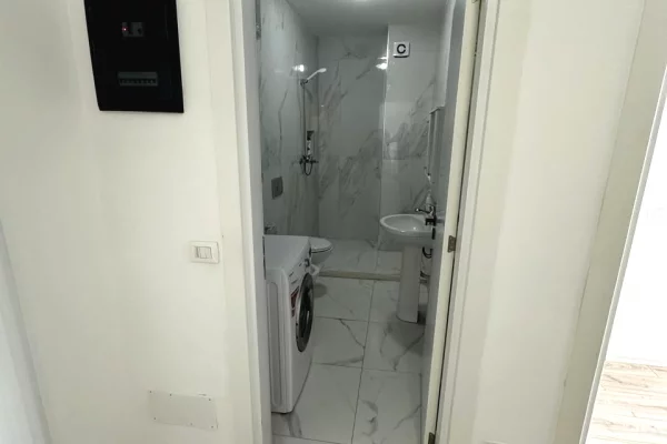 Shtepi me qera Apartament ne Tirane, 2+1, Mobilimi E mobiluar, Pagesa 40,000  Leke.