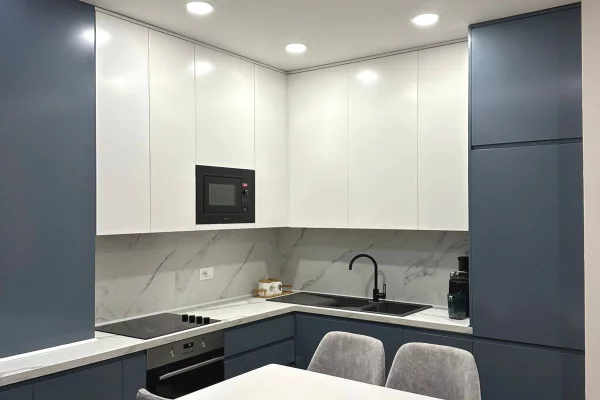 Shtepi ne shitje Apartament ne Tirane, 2+1, Mobilimi E mobiluar, Pagesa 210,000  Euro.