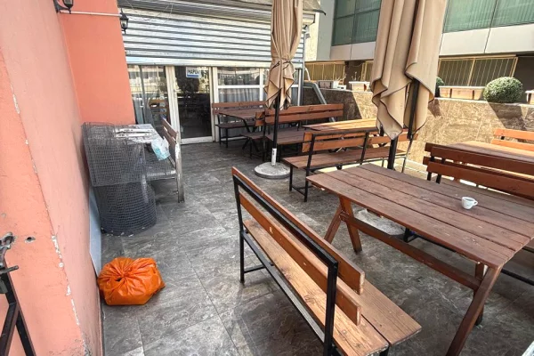 Ambient biznesi me qera 1+1 ne Tirane - 55,000 Leke