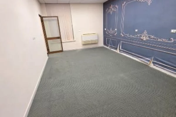 Jepet me qera ambient biznesi ne Kombinat/700 euro