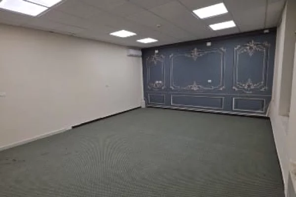 Jepet me qera ambient biznesi ne Kombinat/700 euro