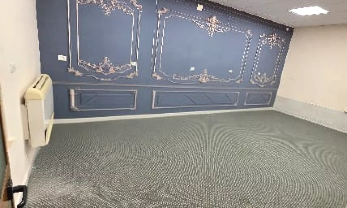 Jepet me qera ambient biznesi ne Kombinat/700 euro