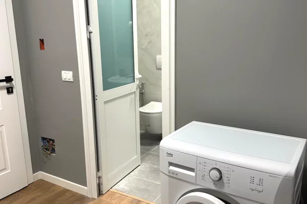 Appartamento in affitto a Tirana 2+1, Arredato