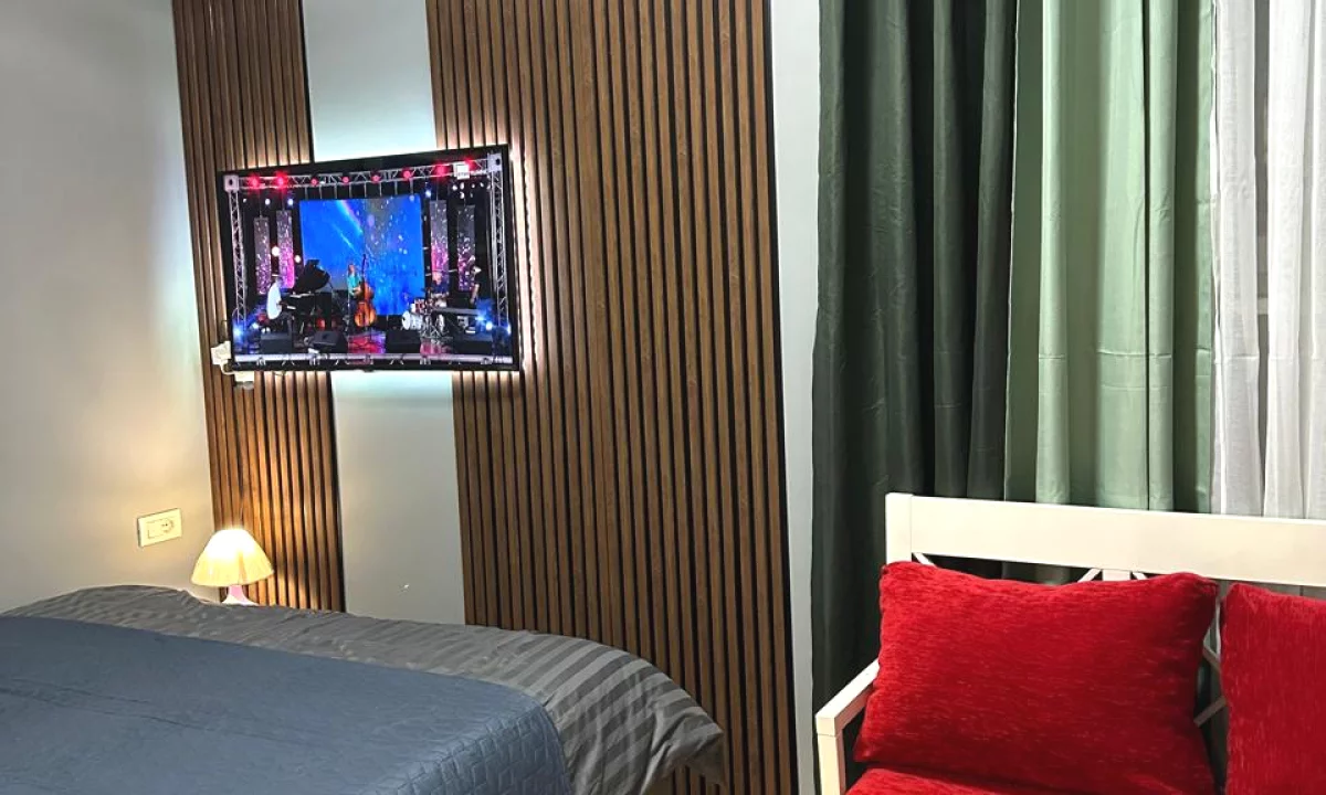 Appartamento in affitto a Tirana 2+1, Arredato