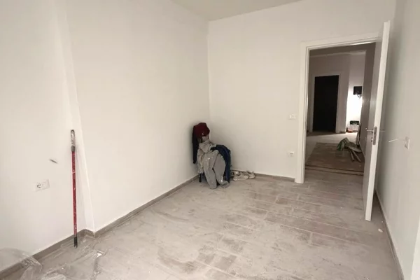 Appartamento in vendita a Tirana 2+1, Arredato