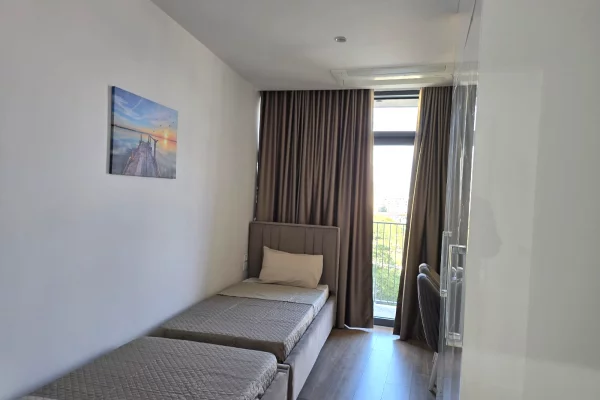Shtepi me qera Apartament ne Tirane, 2+1, Mobilimi E mobiluar, Pagesa 1,300  Euro.