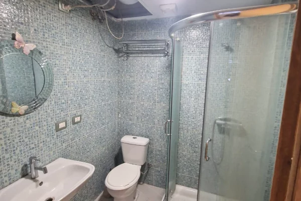 Appartamento in vendita a Tirana 3+1, SemiArredato