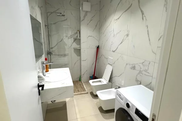 Shtepi me qera Apartament ne Tirane, 2+1, Mobilimi E mobiluar, Pagesa 600  Euro.